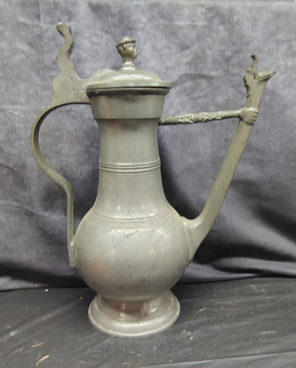 Antique Swiss Pewter Stegkanne Flagon โ Lucerne Robbi (Robzi) โ 12" Wine Pitcher